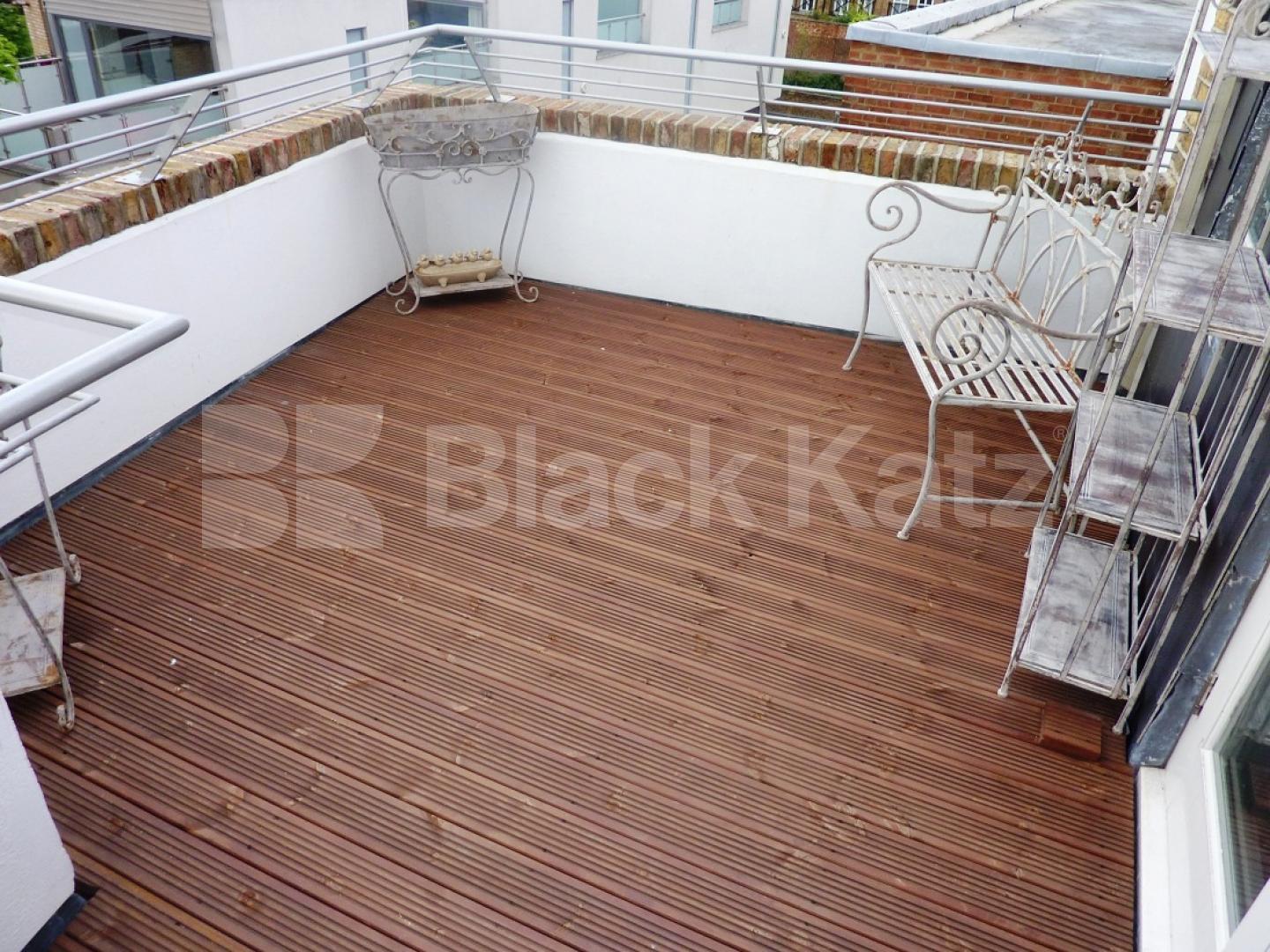 			UNDER OFFER!, 1 Bedroom, 1 bath, 1 reception Flat			 Kentish town road, Kentish town